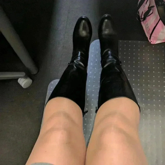 Luca Grossi knee high black boots 40 gently used - Picture 16 of 16